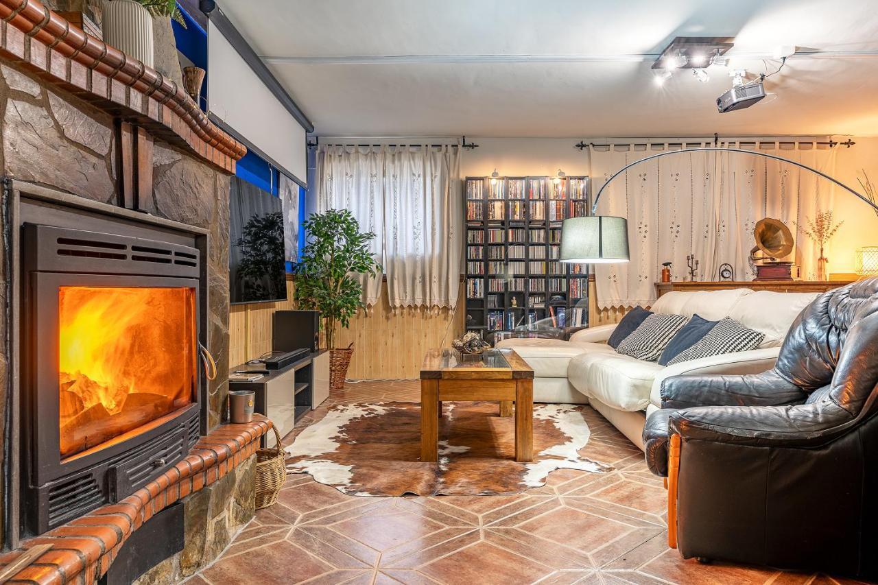 Вилла Casa De Amigos La Latina Con Piscina, Chimenea Y Barbacoa Ильора Экстерьер фото